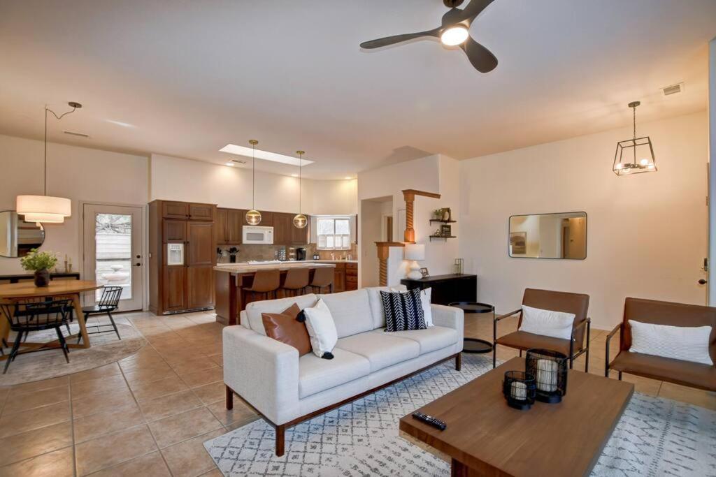 Sedona Retreat W/ Tesla Mobile Charger Villa Bagian luar foto